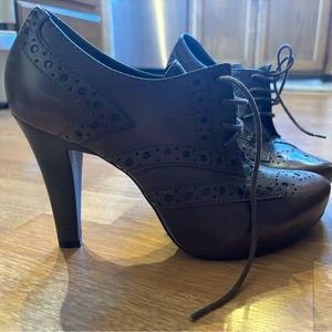 Gianni Bini brown heel size 8.5